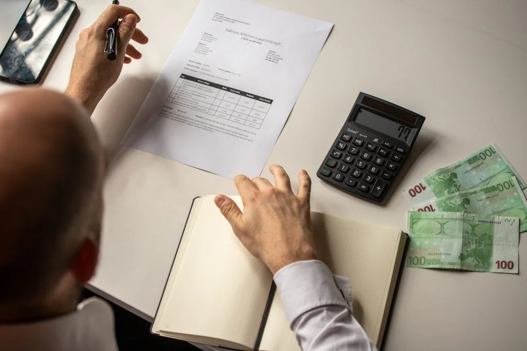 Illustration du Private Equity, représentant un investissement dans des entreprises non cotées pour diversifier son patrimoine et soutenir l’économie réelle.